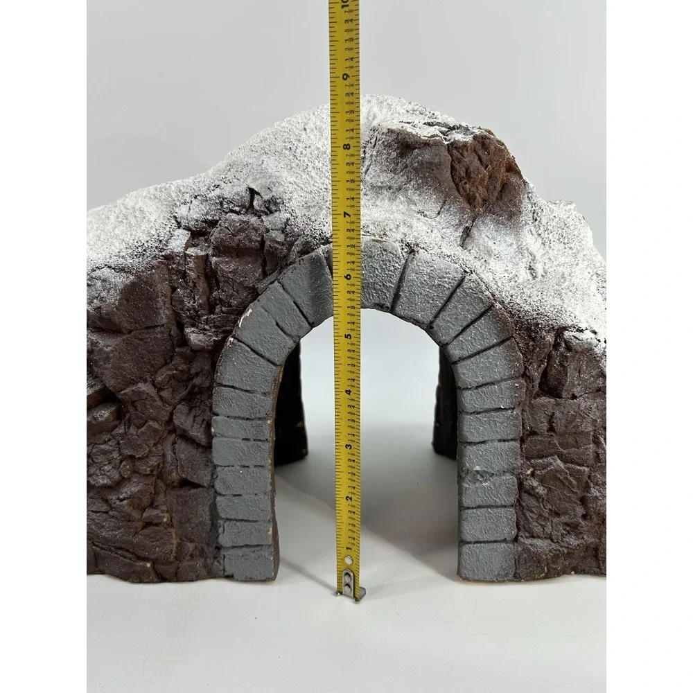 Vintage Dept 56 Snow Village Mountain Train Tunnel 5258-2 Ho Scale Train Tunnel